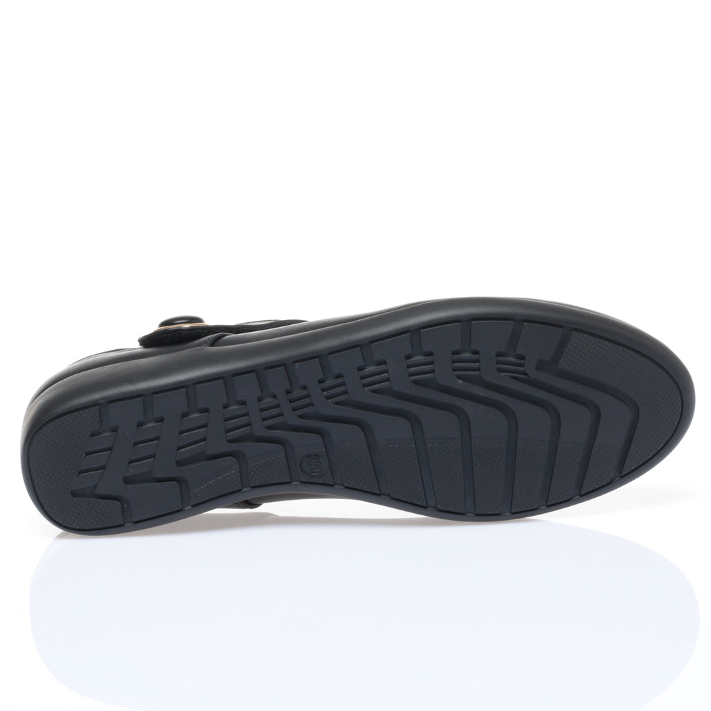 CUSHHIDE Women's Mary Jane Flats with Hook-and-Loop Strap
