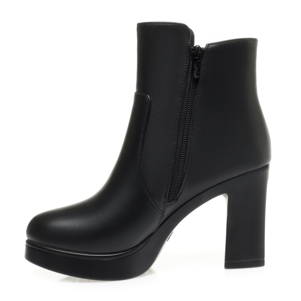 CUSHHIDE Women's Fleece-Lined Ankle Boots with Metal Accent, 2.8-3.5-Inch Heel